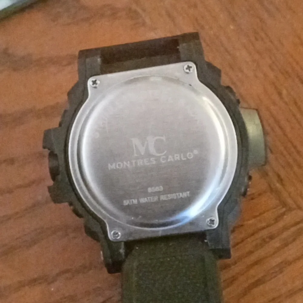 Water proof sports watch